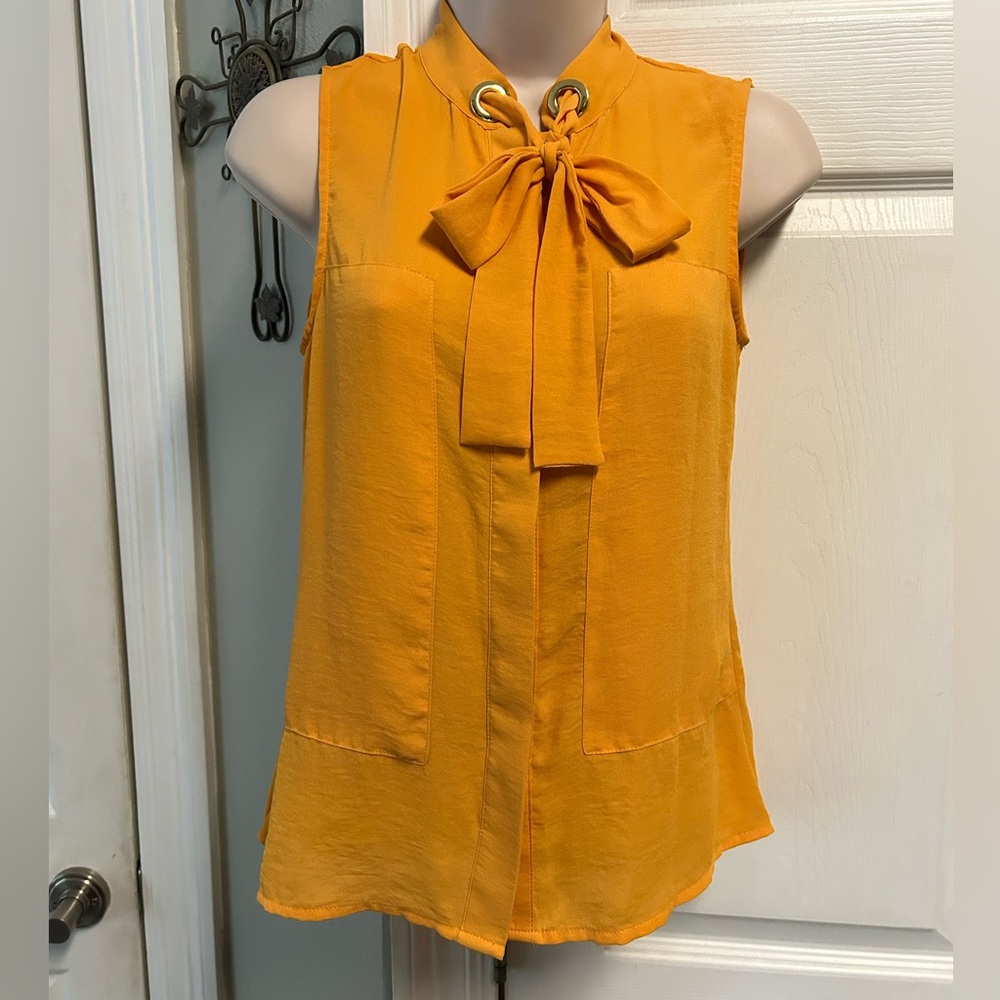 H&M Mustard Sleeveless Blouse with Bow Sz 2 Career Lightweight Summer Fall